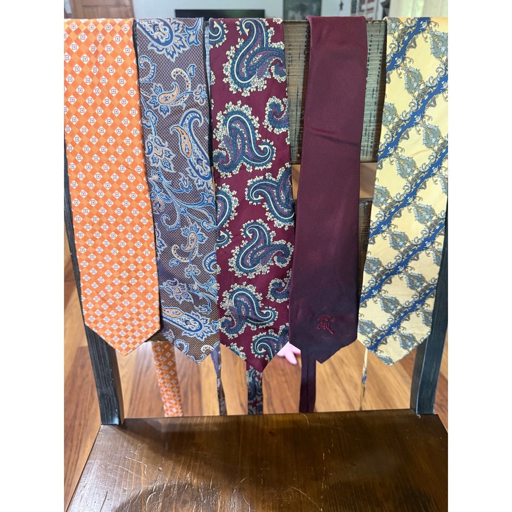 Lot of 5 Mens Silk Ties Hart Schaffner Marx Bill Blass Bachrach Paisley